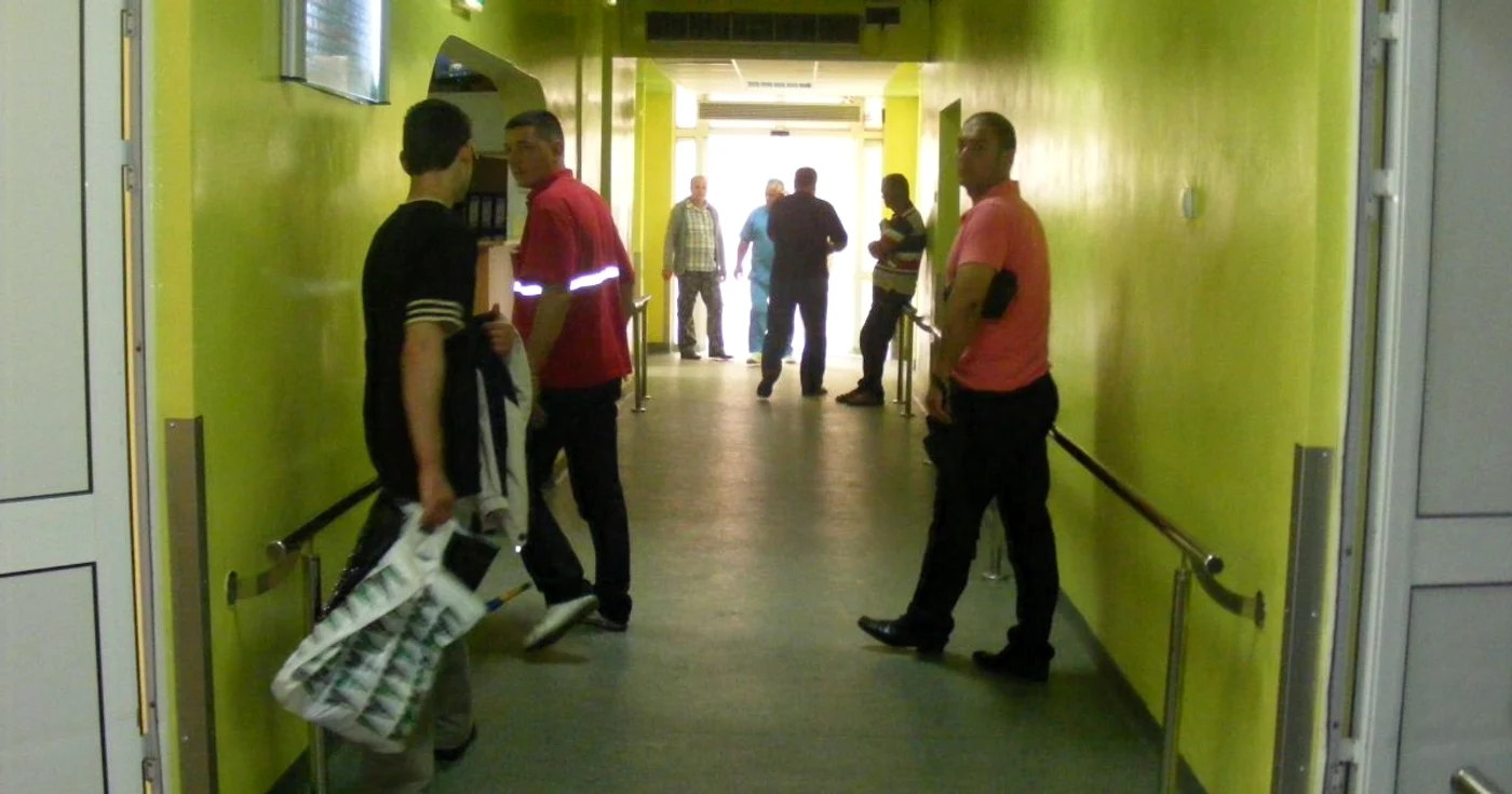 Scandalul a continuat pe holul Unităţii de Primiri Urgenţe