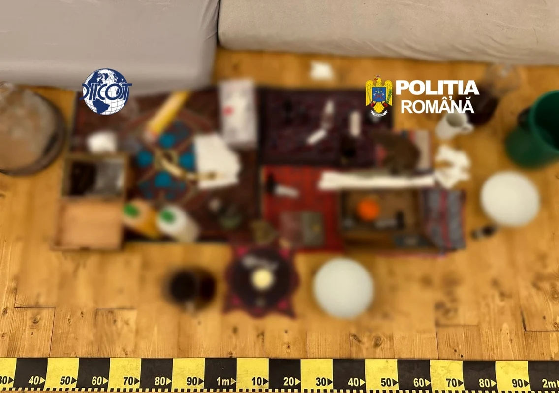Descinderi DIICOT în timpul unui ritual șamanic (7) jpeg