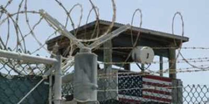 Un fost deținut de la Guantanamo dă SUA în judecată