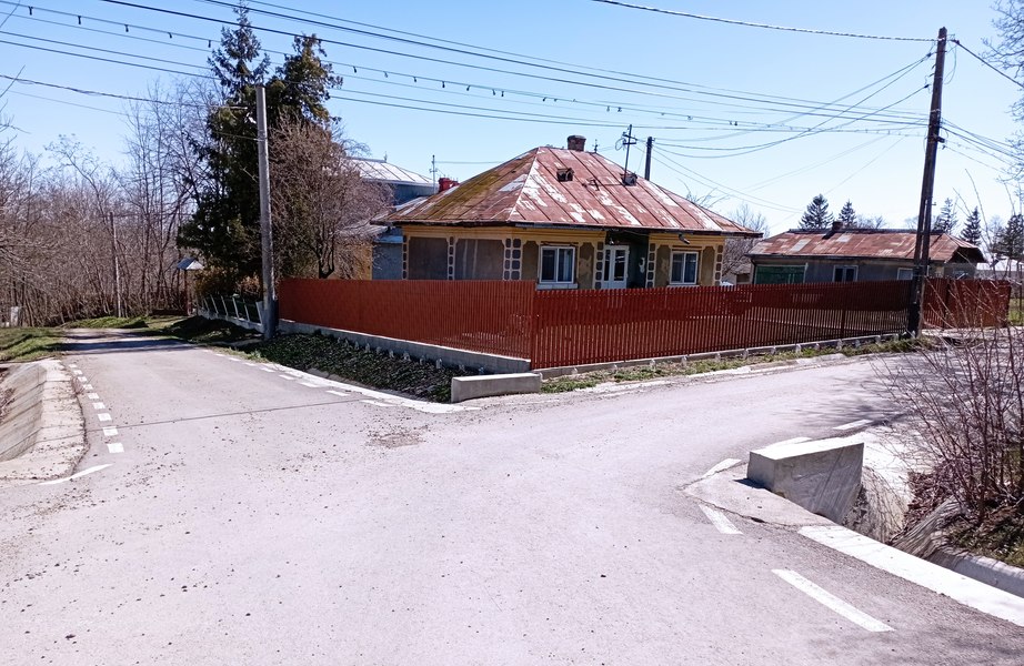Satul-labirint din nordul Moldovei. Metoda ingenioasă prin care un cătun s-a apărat de invadatori
