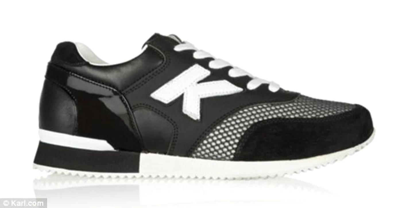 Adidaşii lui Karl şi cei New Balance