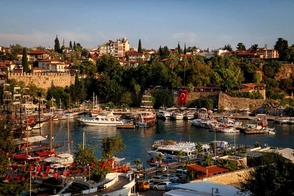 Top 3 atracții istorice de neratat în Antalya jpg