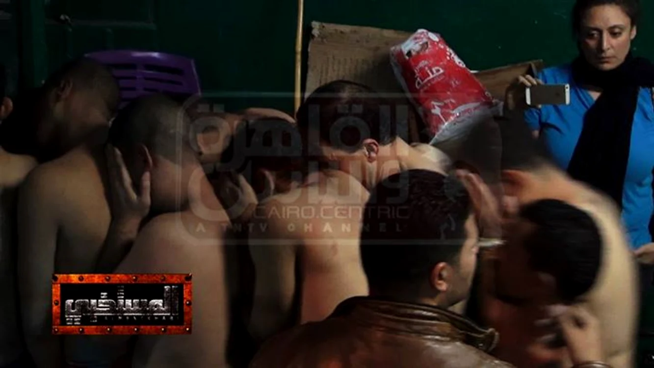 
    Petrecerea a fost întreruptă de poliţiştiFoto Facebook/ Mona Iraqi  