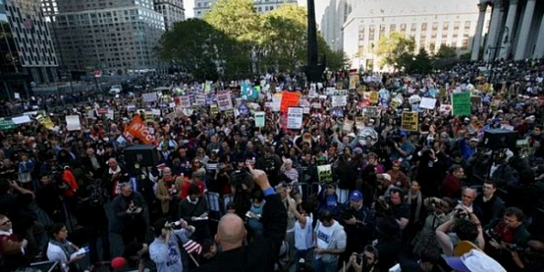 Mişcarea "Occupy Wall Street" marchează două luni de la înfiinţare