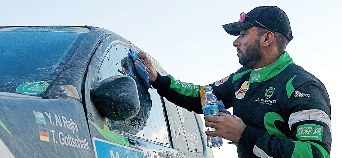 Yazeed Al-Rajhi a fost nevoit să abandoneze  FOTO Facebook