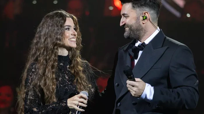 Theo Rose și Smiley, pe scena Sălii Palatului