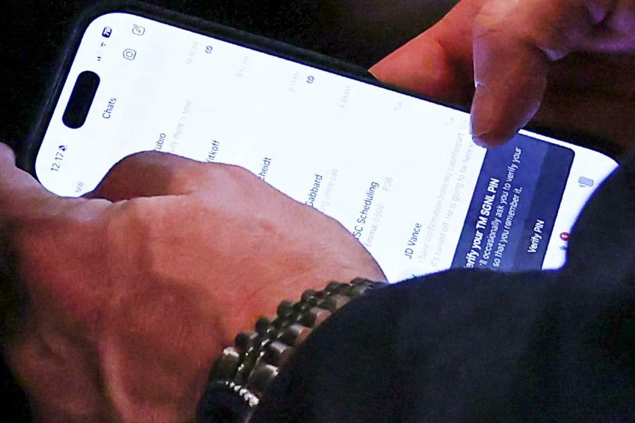  Oficiali americani expuși după o breșă în aplicația TeleMessage. Cine trage sforile?