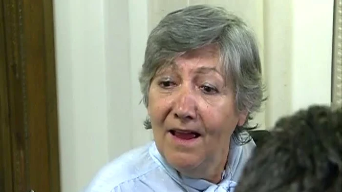 
    Firma anchetată de DNA este înființată de Cornelia Naum, mama lui Victor PontaFoto: arhivă Click!  