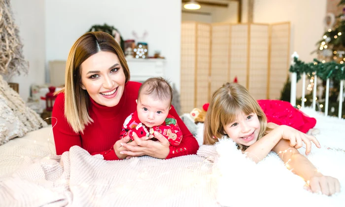 1 ela craciun familie brad 1 jpg jpeg