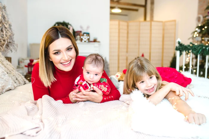 1 ela craciun familie brad 1 jpg jpeg