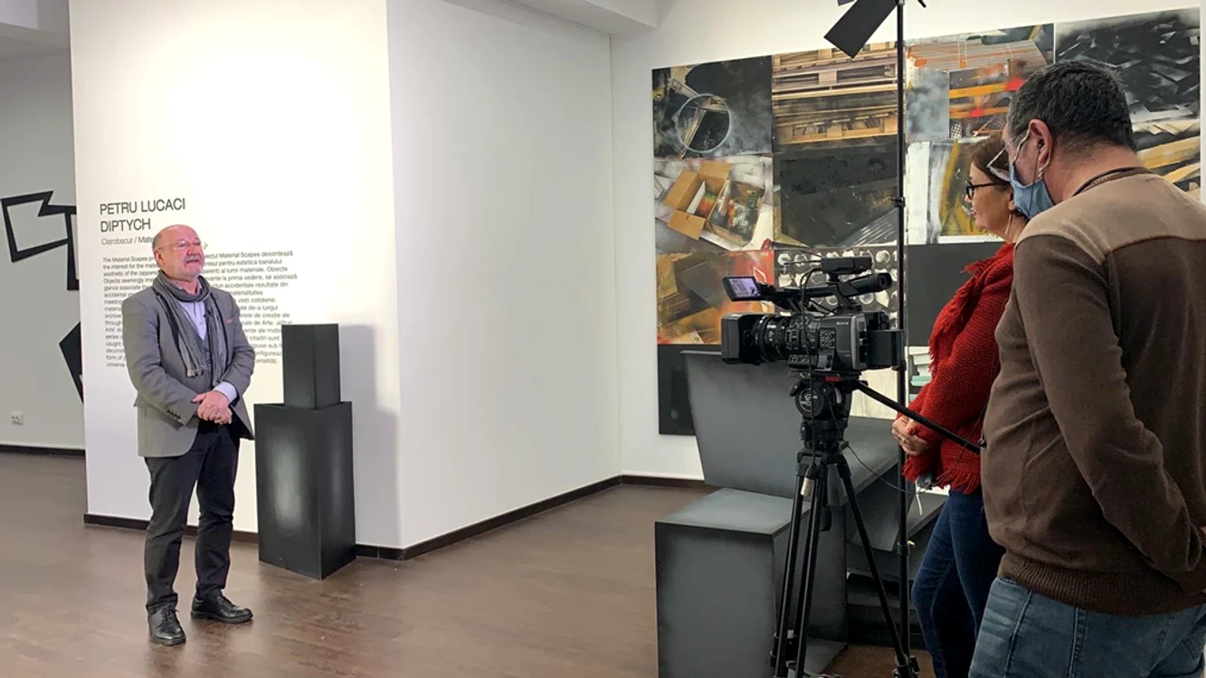Artistul vizual român Petru Lucaci la Leilei Gallery. Sursa: Arhiva personală a artistei