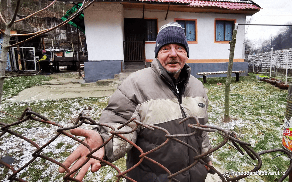 Românii care trăiesc cu 140 de lei lunar, într-un oraș minier: „Ne mulțumim și cu ajutorul social” VIDEO