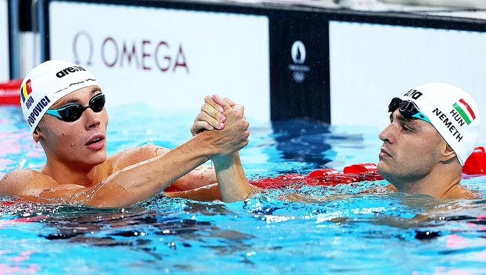 David Popovici și Nandor Nemeth, după o cursă fantastică la Jocurile Olimpice. Foto Getty images