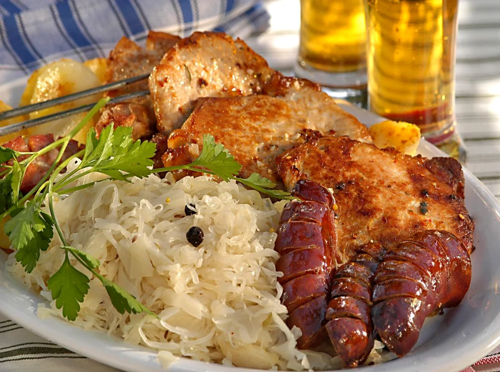 Alsatian Cabbage with Bratwurst and Meat jpeg