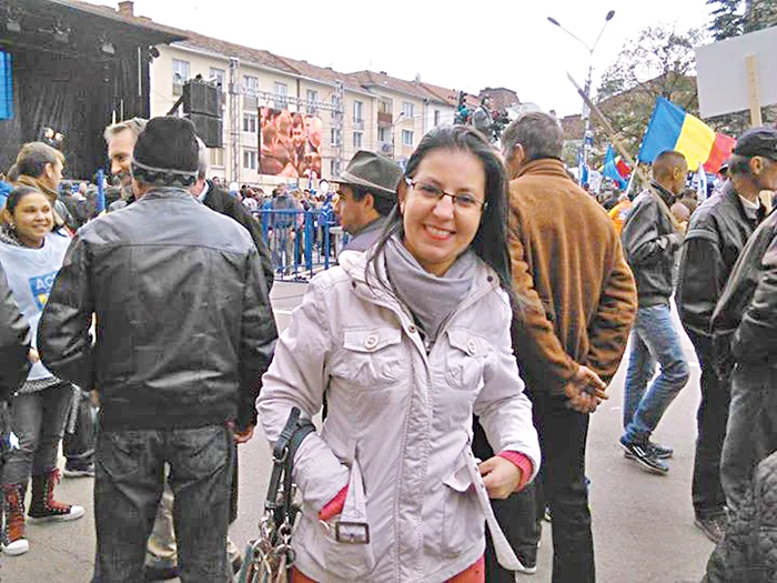 
    Simona Lasca, 26 de ani, a fost măcelărită în casă de vecinul ei  