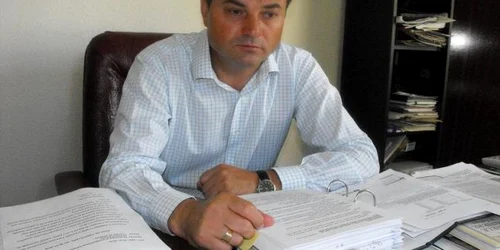 Primarul oraşului-staţiune Amara a ales să petreacă Revelionul acasă 