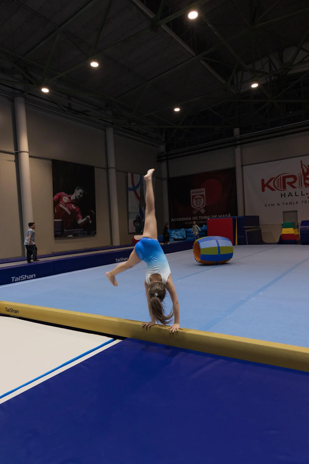 Larisa Iordache și-a deschis școală de gimnastică