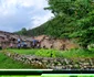 Exploratori de la un club local al Cercetaşilor României pe „Drumul călugărului” - la Mănăstirea Hurezi - Vâlcea Foto Adevărul