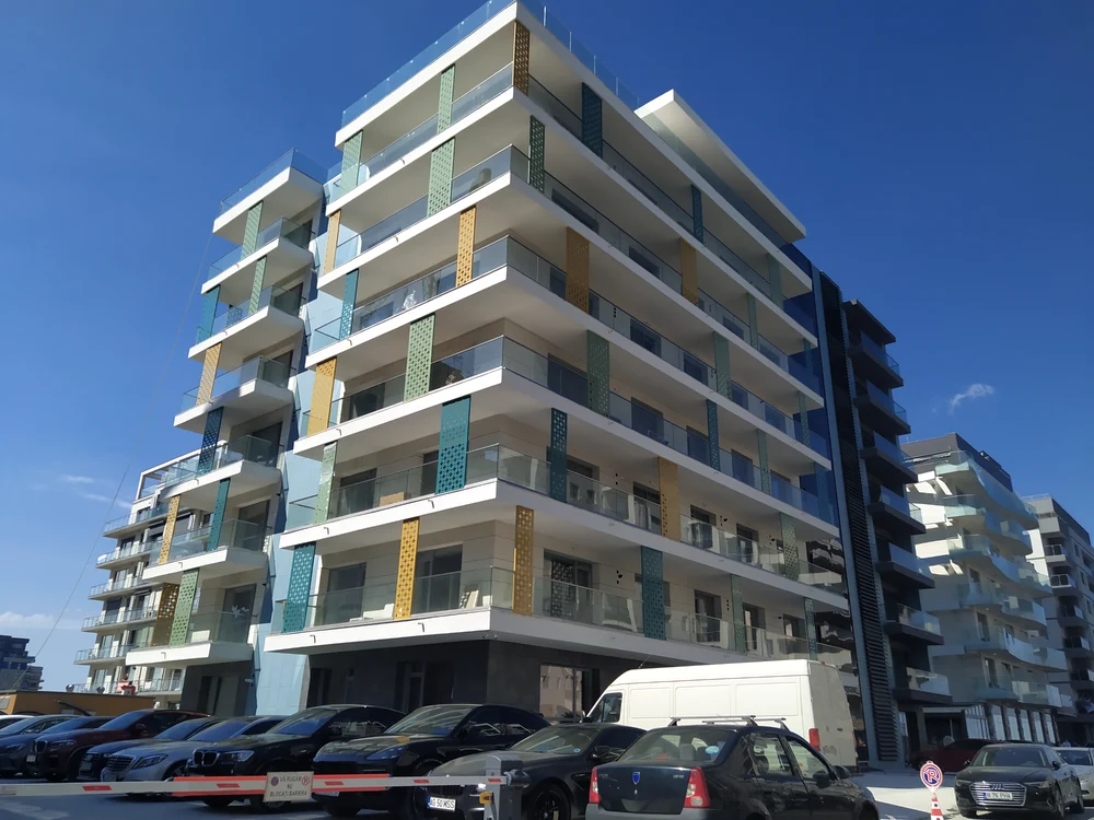Ilie Năstase dat 160.000 de euro pe două apartamente nou-nouțe, în blocul construit de Nicolae Halep, fratele campioanei