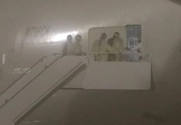 400 de americani s-au întors acasă