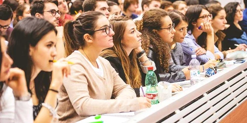 1 student din 3 renunţă la facultate pentru că a ales greșit jpg