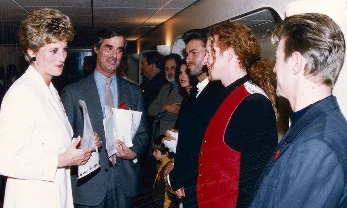 Prințesa Diana întâlnindu se cu George Michael, Mick Hucknall și David Bowie pe Wembley Arena, profimedia 0498564331 jpg