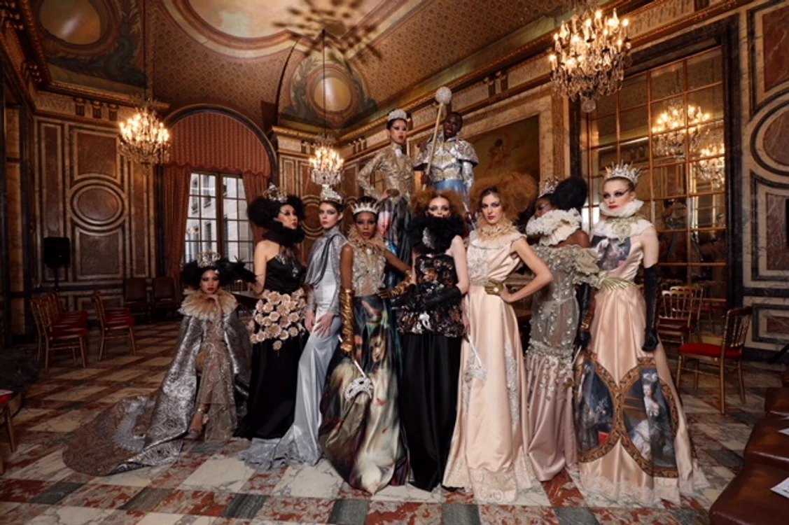 Designeri romani la Saptamana Modei de la Paris 2018 (10) jpeg