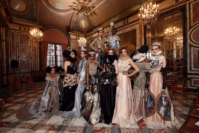 Designeri romani la Saptamana Modei de la Paris 2018 (10) jpeg