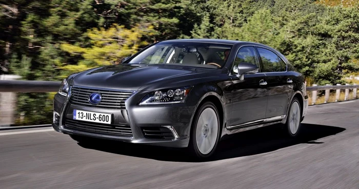 Lexus LS 600h
