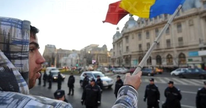 200 de protestatari în Piața Universității | Foto: mediafax.ro