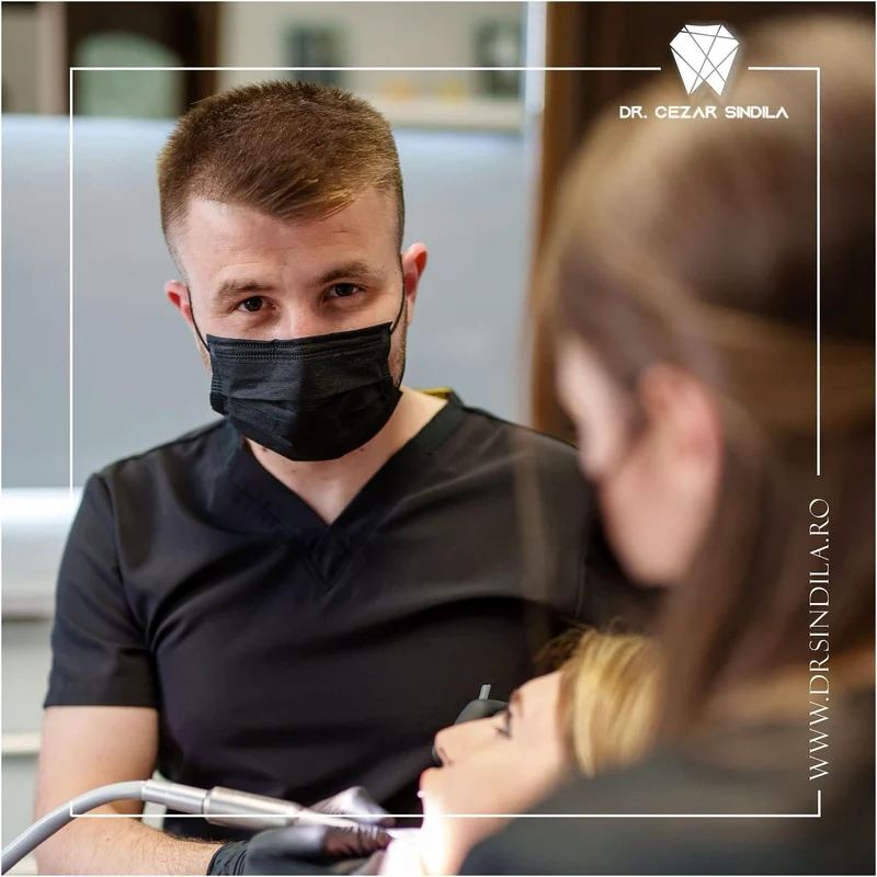 Doctorul stomatolog, Cezar Sindila ne-a vorbit despre albirea dentară. Sursă: Facebook