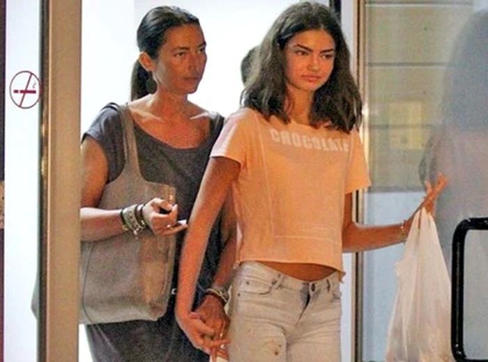 
    Cristi Boureanu  i-a oferit iubitei Laura  momente romantice pe plajă, în Maldive  