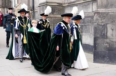 Prințul William, Regele Charles, Regina Camilla și Prințul Edward la ceremonia Ordinului Thistle în Edinburgh GettyImages 2283591578 jpg