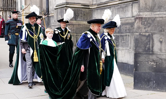 Prințul William, Regele Charles, Regina Camilla și Prințul Edward la ceremonia Ordinului Thistle în Edinburgh   GettyImages 2283591578 jpg