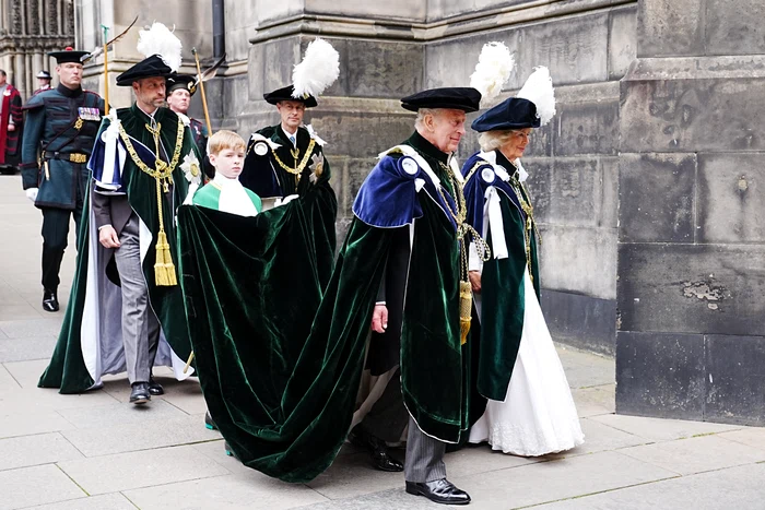 Prințul William, Regele Charles, Regina Camilla și Prințul Edward la ceremonia Ordinului Thistle în Edinburgh   GettyImages 2283591578 jpg