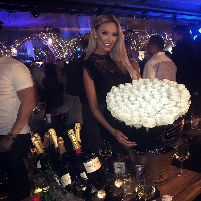 Bianca Drăguşanu a primit flori la club de la afaceristul chinez