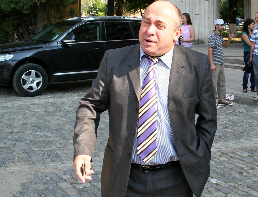 Deputatul PDL Stelică Iacob Strugaru este acuzat de conflict de interese
