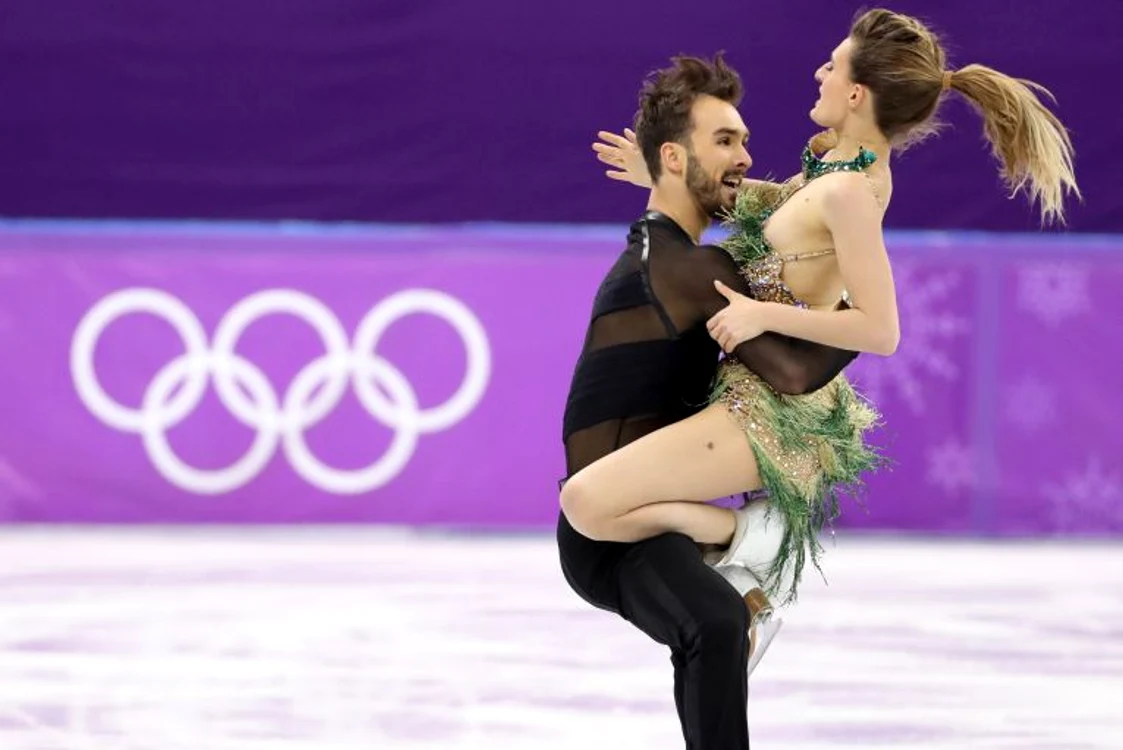 
    Asiatica a avut umarul stang dezgolitFOTO: EPA  