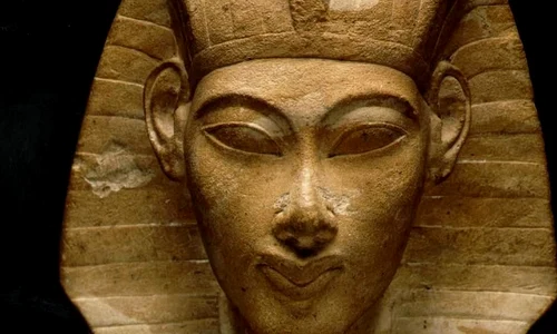 A fost returnat Egiptului un deget al tatălui lui Tutankhamon jpeg