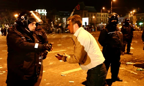 "Ieşirea în stradă e un lucru necesar“ – interviu cu regizorul Vlad PETRI jpeg