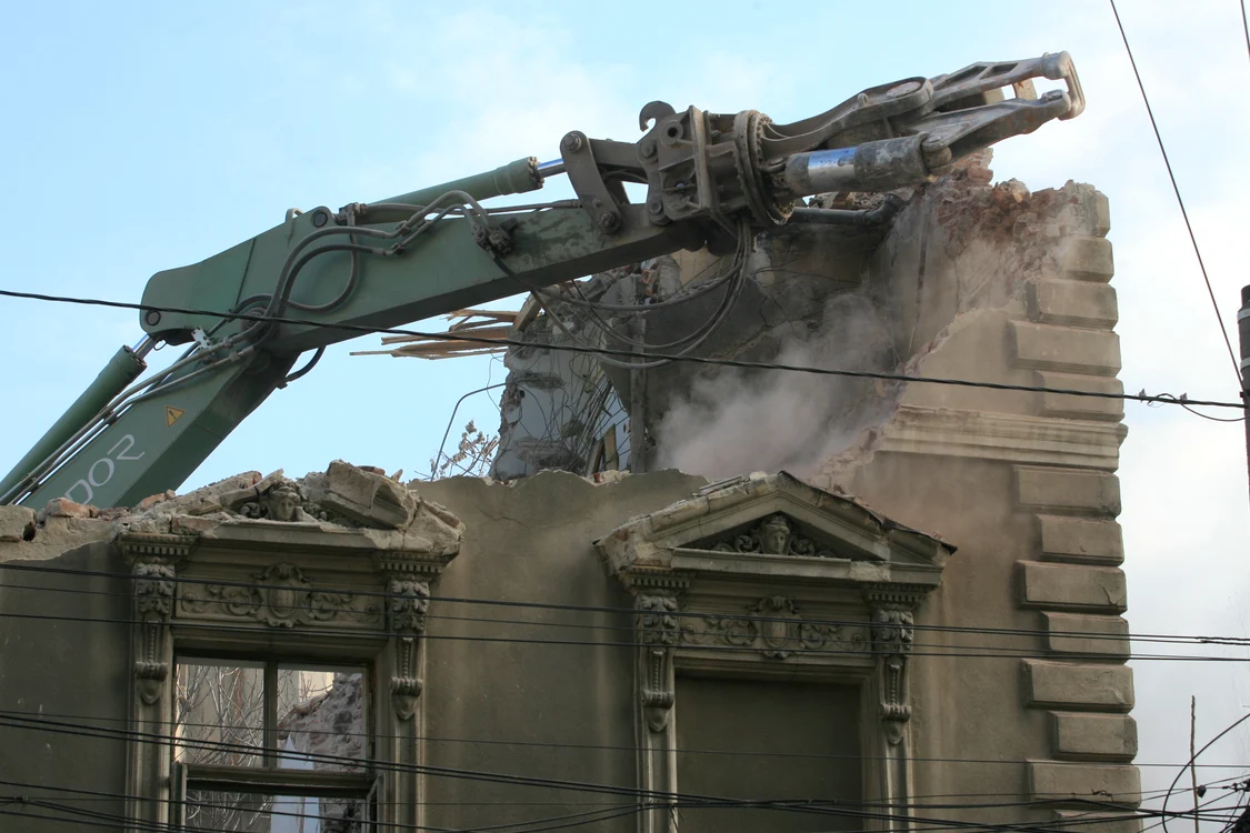 Monstruozități legislative și haos urbanistic jpeg