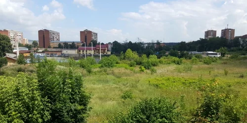 teren fotbal hunedoara