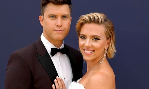 Colin Jost si Scarlett Johansson jpeg