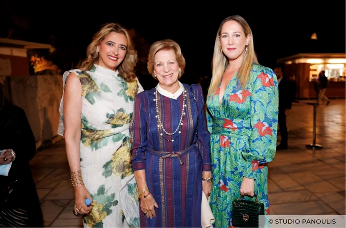 Înainte de nunta elenă PNG