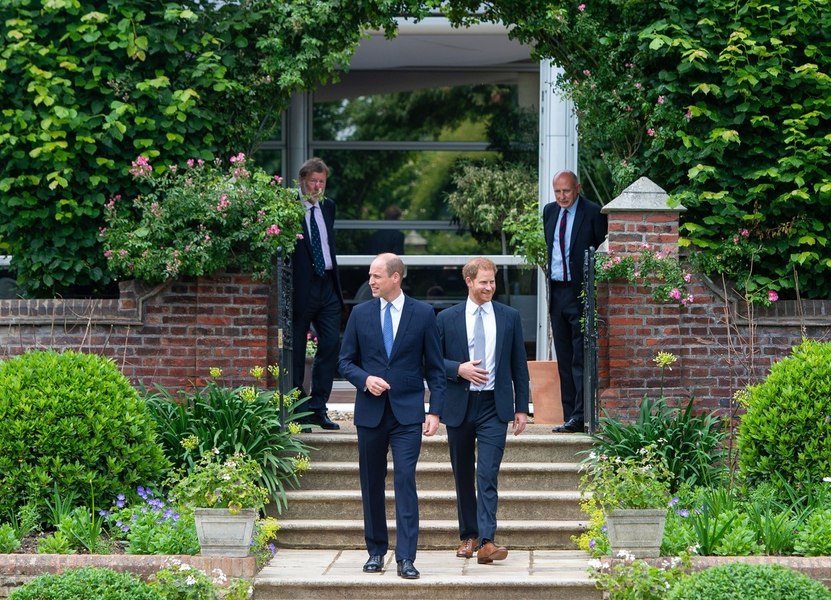 Prinții britanici nu se împacă nici de dragul mamei lor. Harry participă virtual la un eveniment dedicat Prințesei Diana, după ce William nu va mai fi în sală