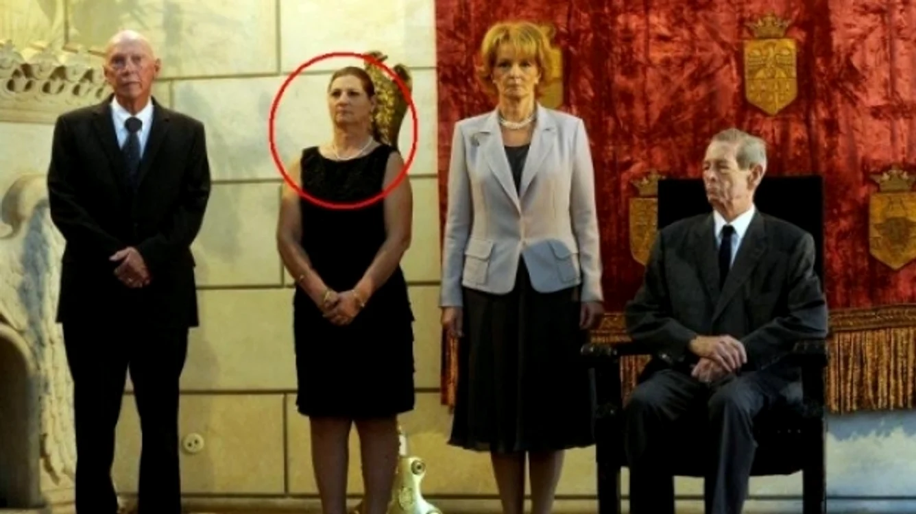 irina 02831900 jpeg