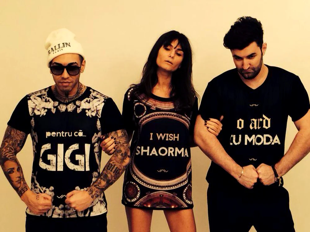 
    Alex Velea, Dana Budeanu şi Smiley  