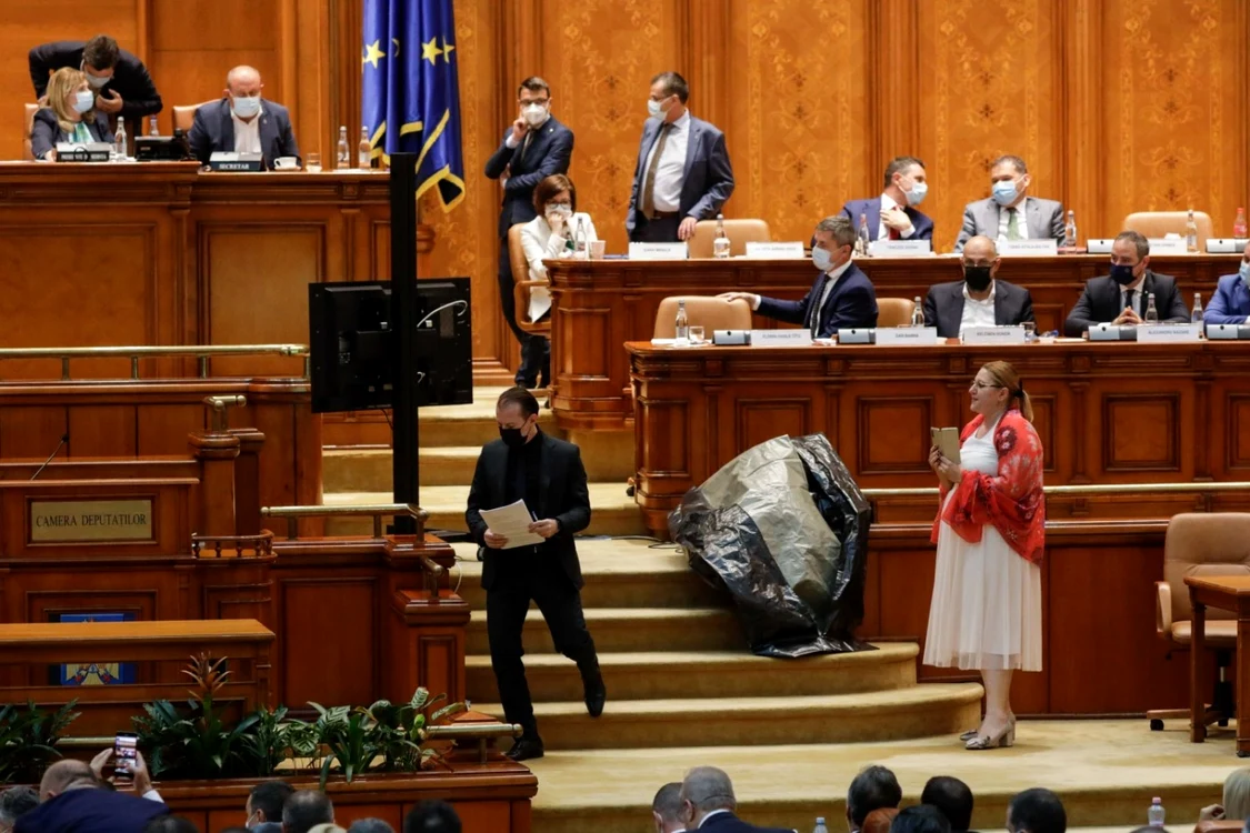 Dezbaterea moțiunii de cenzură împotriva cabinetului Cîțu FOTO Inquam Photos/George Călin/Arhivă