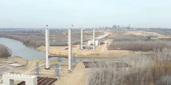 podul hobanat peste râul Siret Foto Captură video Sorin Grindeanu jpg