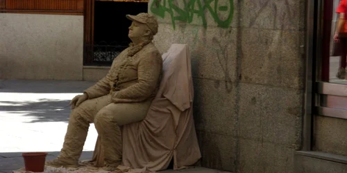 statuie umana foto ioana joca